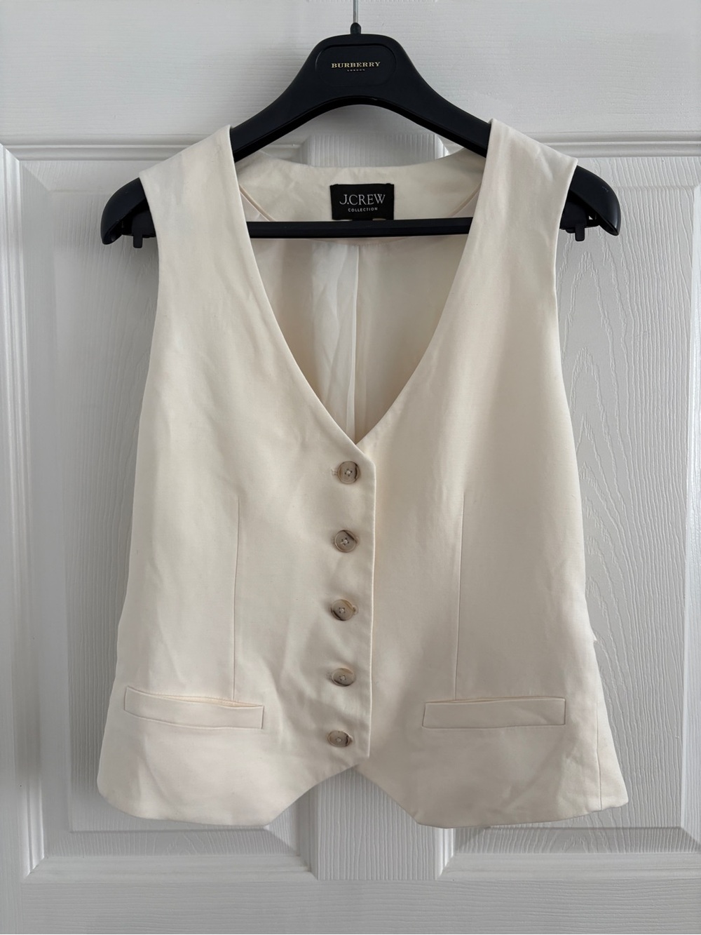 Timeless J. Crew COLLECTION Women’s Ivory Button Front Sleeveless Vest Sz 6 EUC